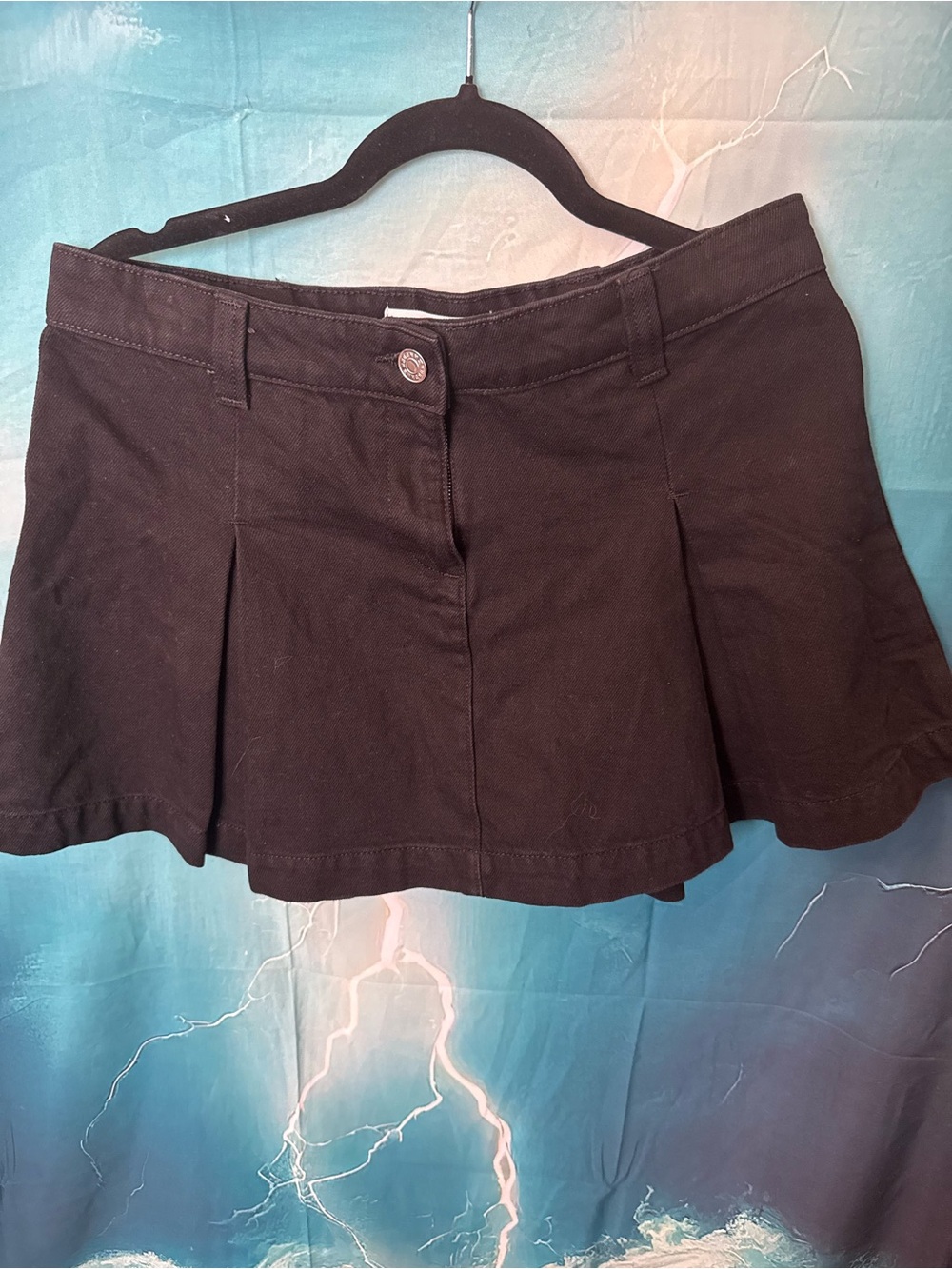 Women's Black Pleated Mini Skirt - Casual Low-Rise Style